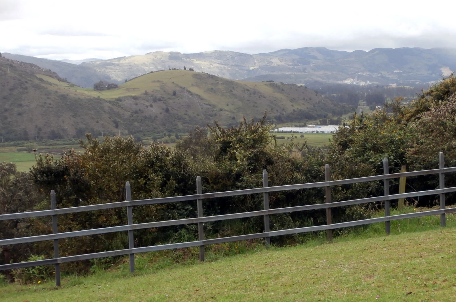 Madera plástica resistente en Colombia